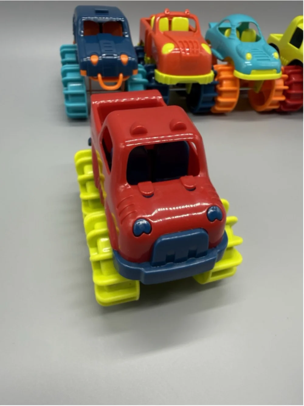 B. toys by Battat 4